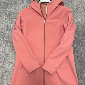 LULULEMON REPELSHELL RAIN JACKET